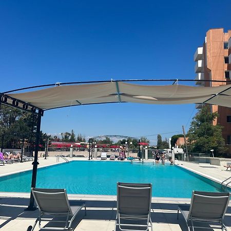 Alessio Hotel Residence Costinesti Bagian luar foto