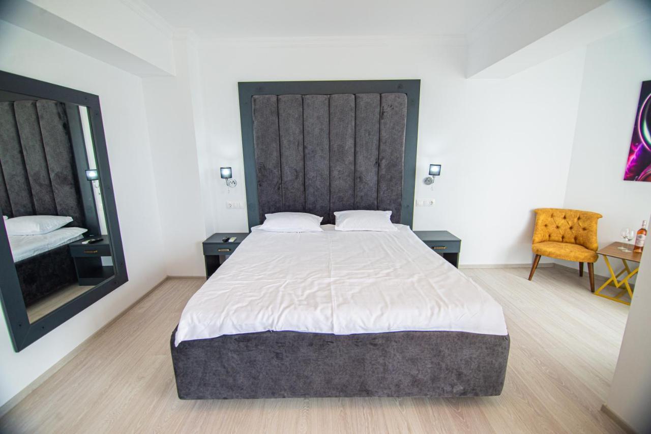 Alessio Hotel Residence Costinesti Bagian luar foto