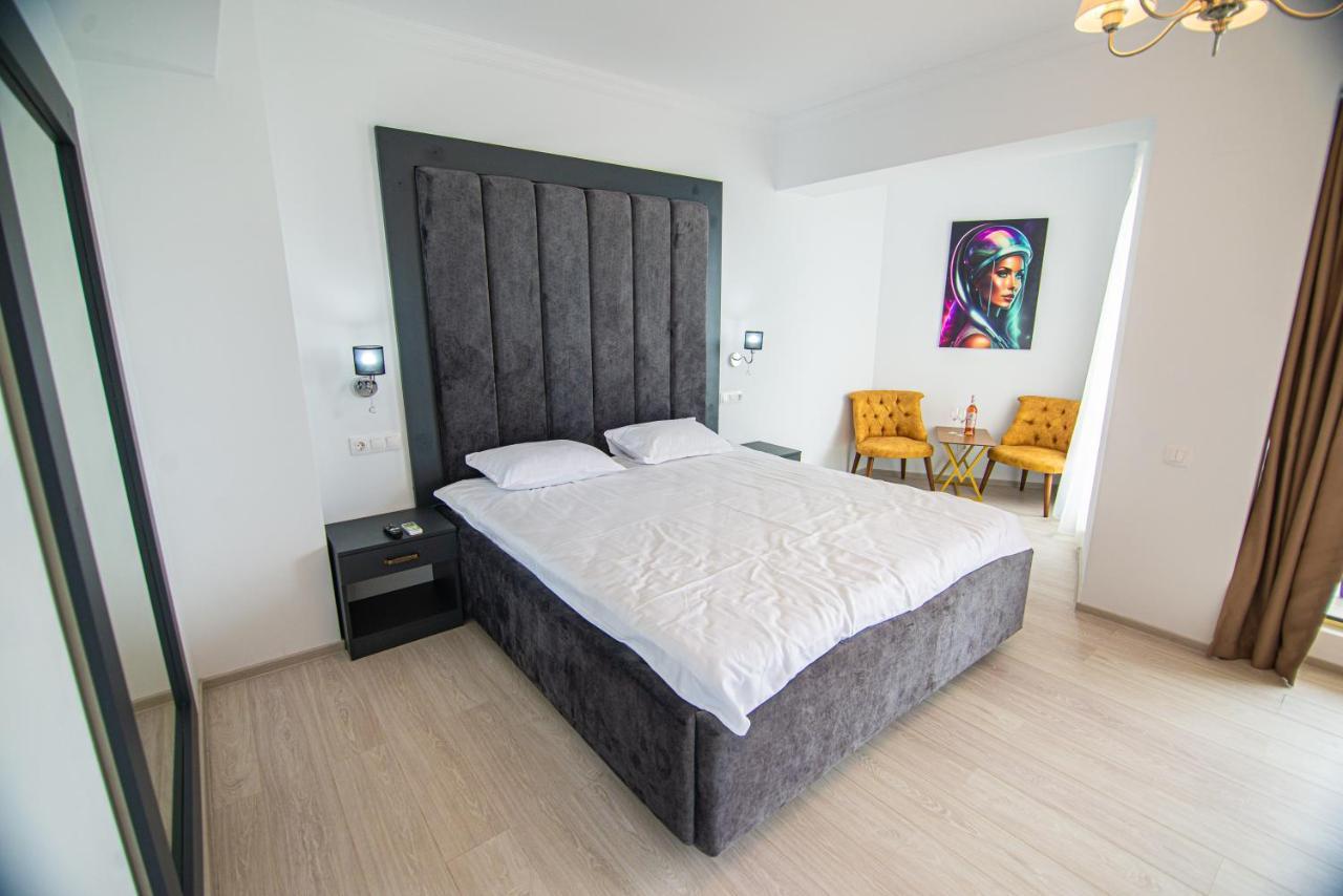 Alessio Hotel Residence Costinesti Bagian luar foto