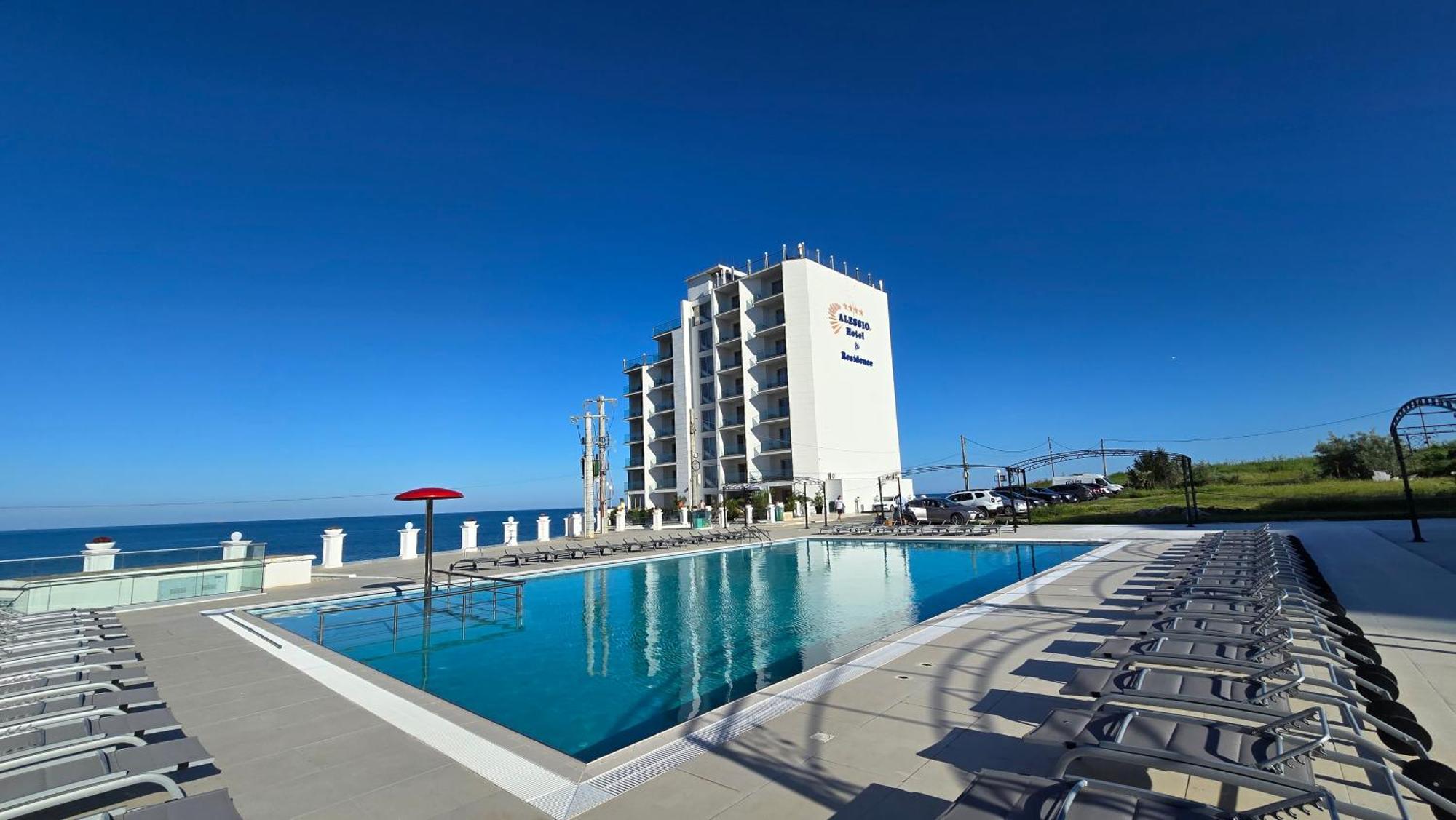 Alessio Hotel Residence Costinesti Bagian luar foto