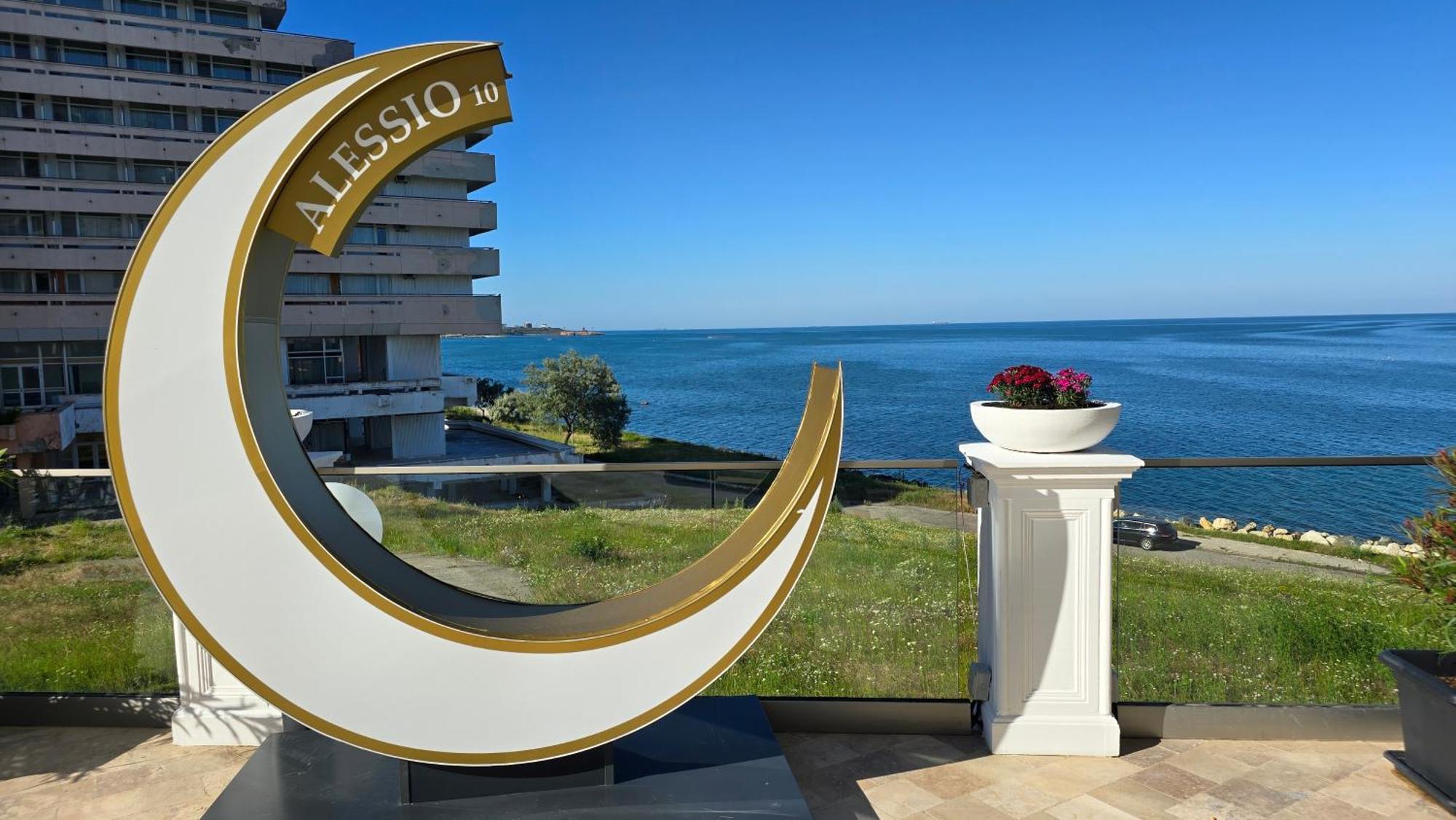 Alessio Hotel Residence Costinesti Bagian luar foto